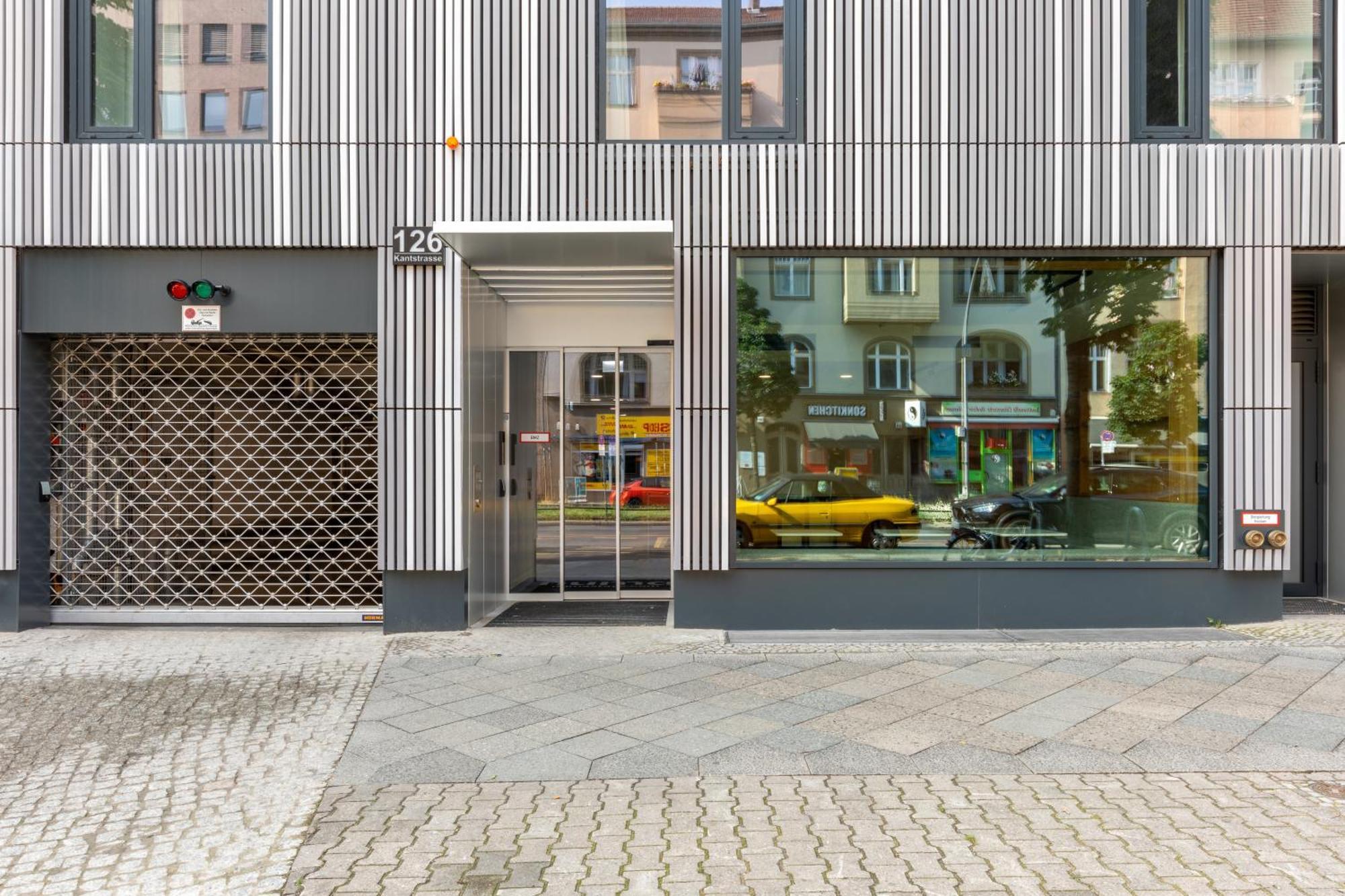 Numa Berlin Savi Aparthotel Exteriör bild